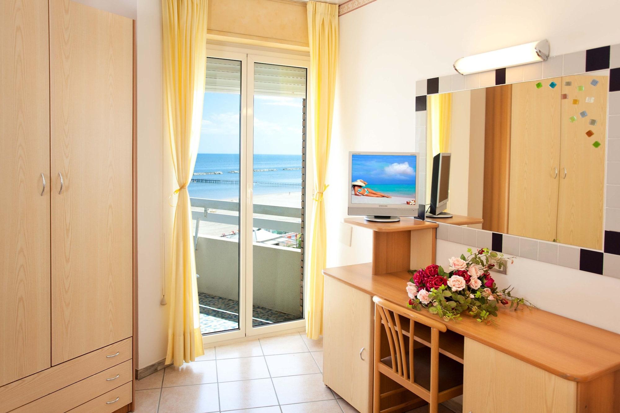 Hotel Caesar Cesenatico Luaran gambar