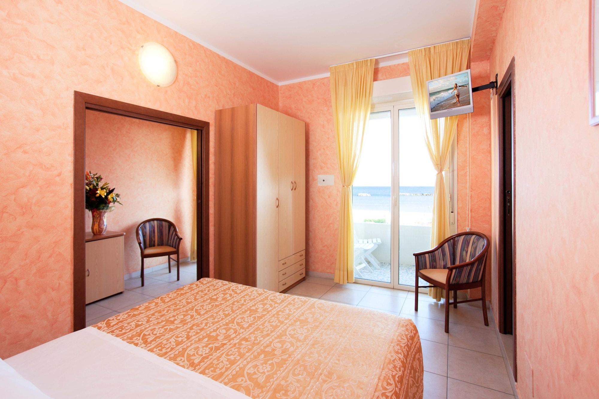 Hotel Caesar Cesenatico Luaran gambar