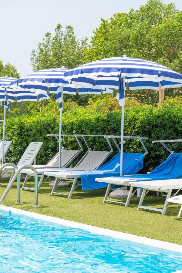 Hotel Caesar Cesenatico Luaran gambar