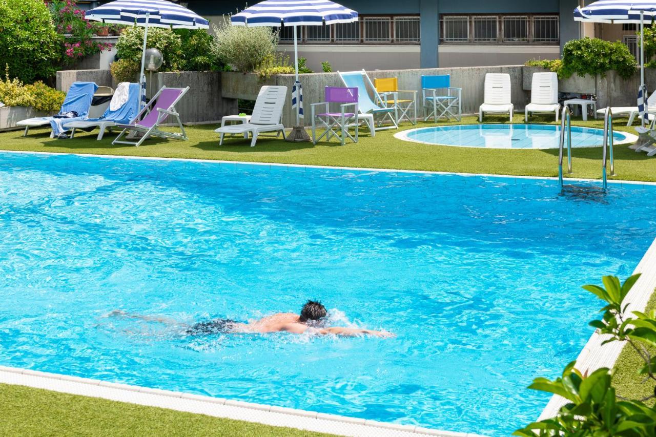 Hotel Caesar Cesenatico Luaran gambar